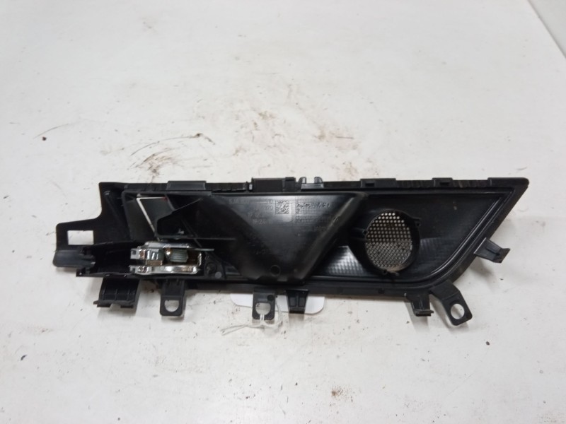 Recambio de maneta interior puerta trasera derecha para skoda rapid spaceback (nh1) 1.0 tsi referencia OEM IAM 5JA837222  