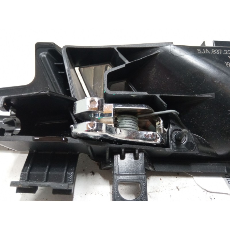 Recambio de maneta interior puerta trasera derecha para skoda rapid spaceback (nh1) 1.0 tsi referencia OEM IAM 5JA837222  