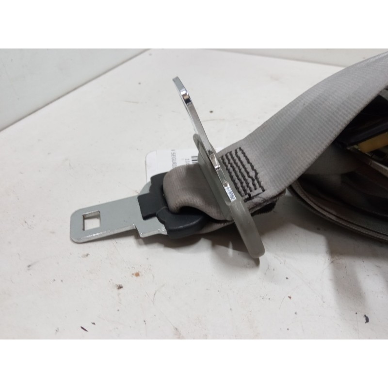 Recambio de cinturon seguridad trasero central para renault scénic i monospace (ja0/1_, fa0_) 1.9 dci (ja05, ja1f) referencia OE