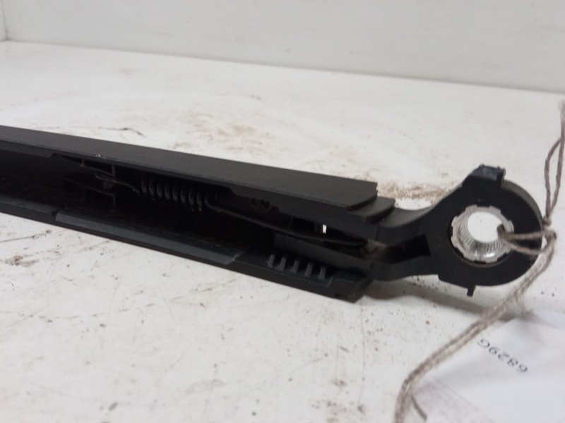 Recambio de brazo limpia trasero para volkswagen polo iv (9n_, 9a_) 1.2 referencia OEM IAM   