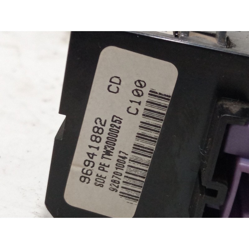 Recambio de pantalla interior reloj para chevrolet captiva (c100, c140) 2.0 d 4wd referencia OEM IAM 96941882  