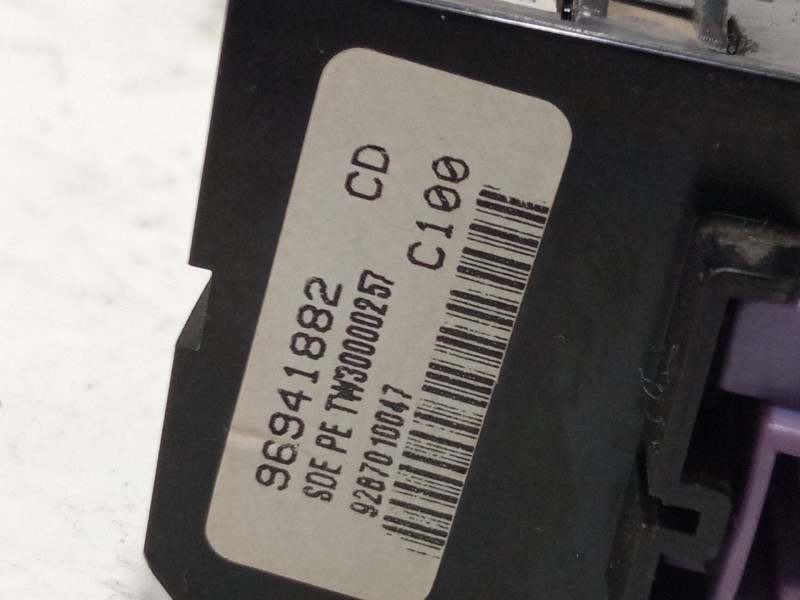 Recambio de pantalla interior reloj para chevrolet captiva (c100, c140) 2.0 d 4wd referencia OEM IAM 96941882  