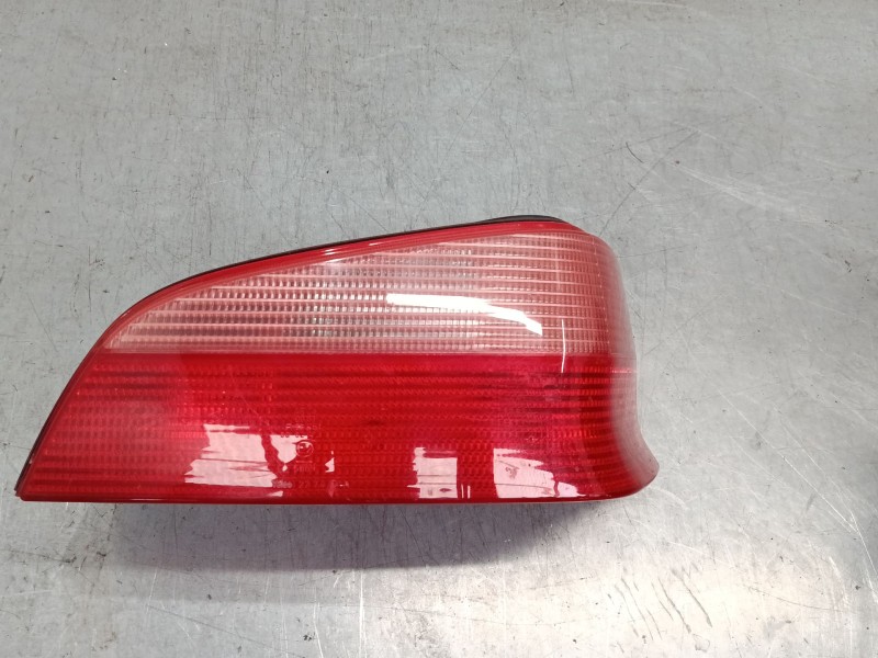 Recambio de piloto trasero derecho para peugeot 106 ii (1a_, 1c_) 1.1 i referencia OEM IAM   