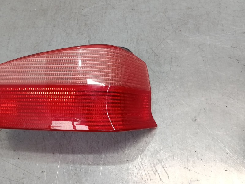 Recambio de piloto trasero derecho para peugeot 106 ii (1a_, 1c_) 1.1 i referencia OEM IAM   