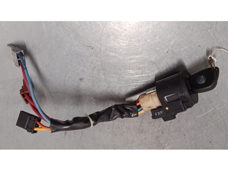 Recambio de clausor para peugeot 106 ii (1a_, 1c_) 1.1 i referencia OEM IAM n0500261  