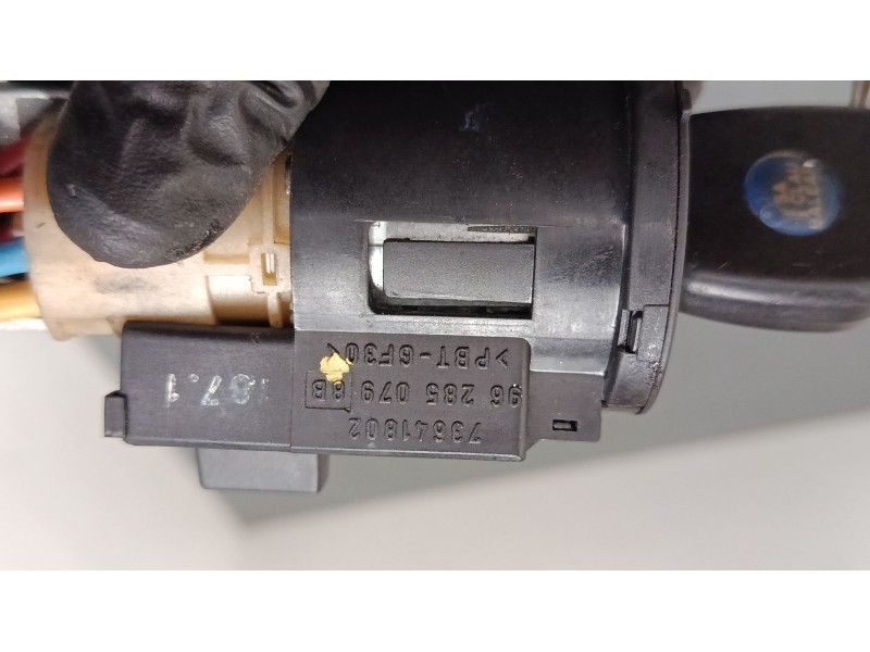 Recambio de clausor para peugeot 106 ii (1a_, 1c_) 1.1 i referencia OEM IAM n0500261  