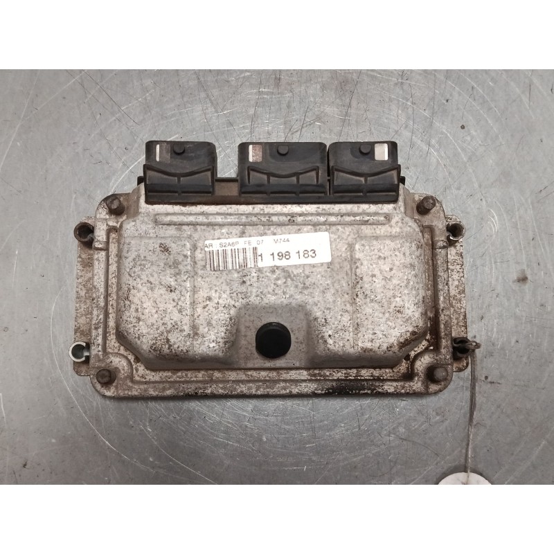 Recambio de centralita motor uce para peugeot 106 ii (1a_, 1c_) 1.1 i referencia OEM IAM 9637838780 0261206246 