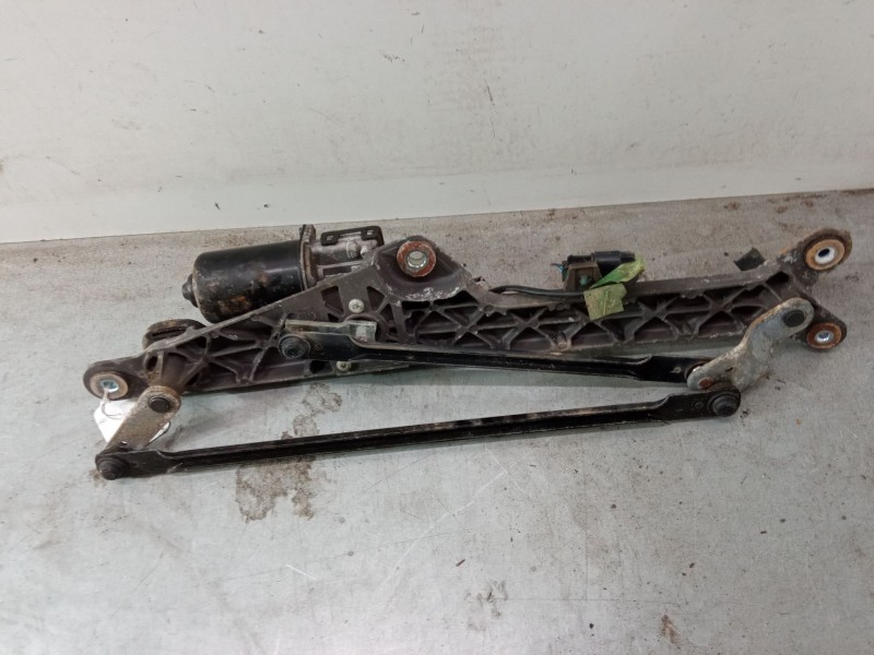 Recambio de motor limpia delantero para kia carnival / grand carnival iii (vq) 2.9 crdi referencia OEM IAM   