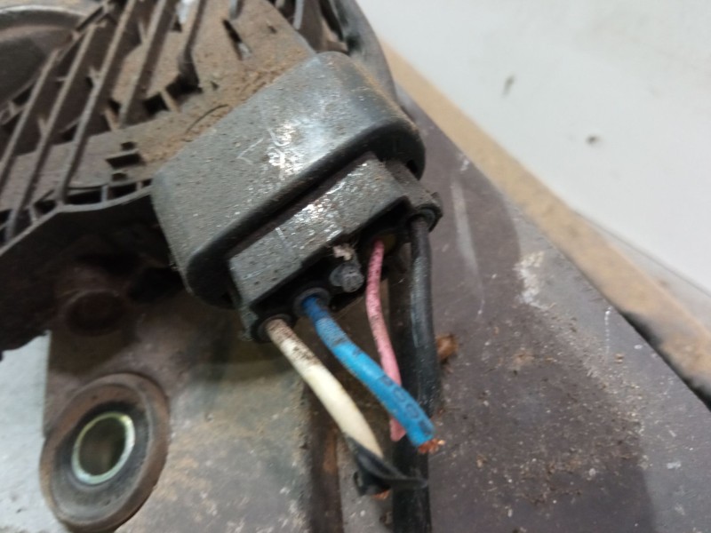 Recambio de motor limpia delantero para kia carnival / grand carnival iii (vq) 2.9 crdi referencia OEM IAM   