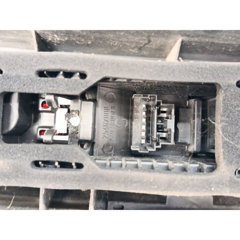 Recambio de piloto trasero derecho para renault trafic ii furgoneta (fl) 1.9 dci 100 (fl0c) referencia OEM IAM   