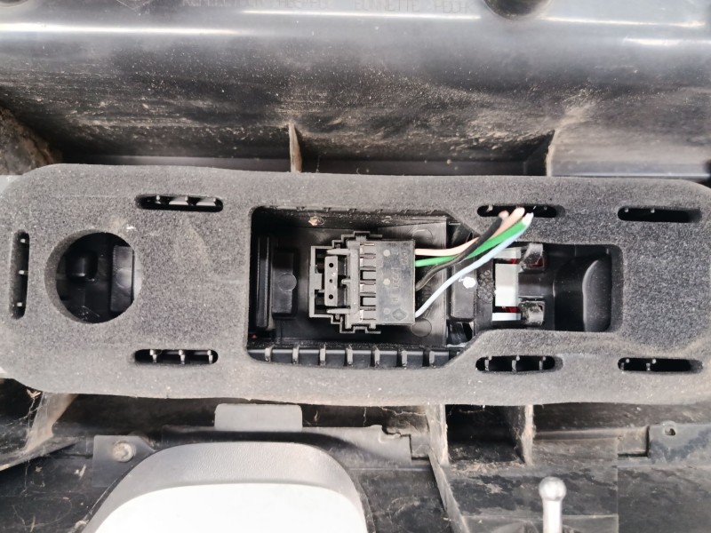 Recambio de piloto trasero izquierdo para renault trafic ii furgoneta (fl) 1.9 dci 100 (fl0c) referencia OEM IAM   