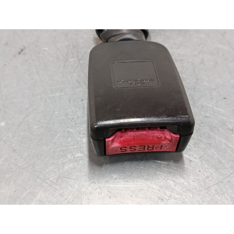 Recambio de anclaje cinturon delantero izquierdo para ssangyong rexton / rexton ii (gab_) 2.7 xdi referencia OEM IAM 606362700A 