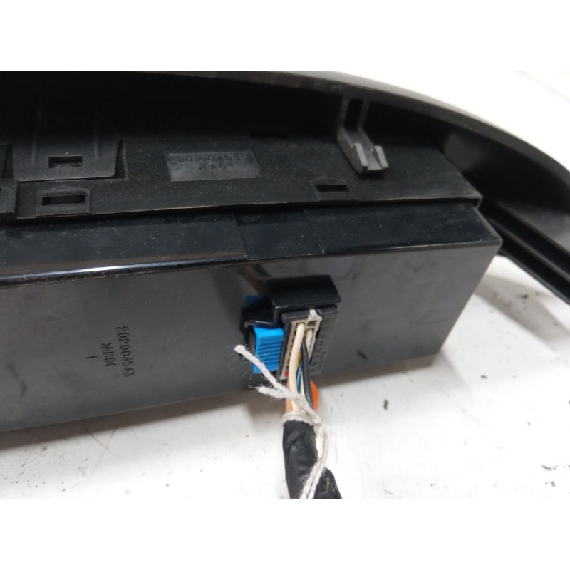 Recambio de motor elevaluna delantero izquierdo para kia carnival / grand carnival iii (vq) 2.9 crdi referencia OEM IAM 935704D3