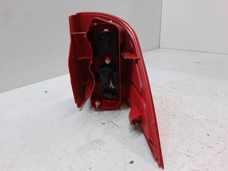 Recambio de piloto trasero izquierdo para peugeot 1007 (km_) 1.4 16v referencia OEM IAM   