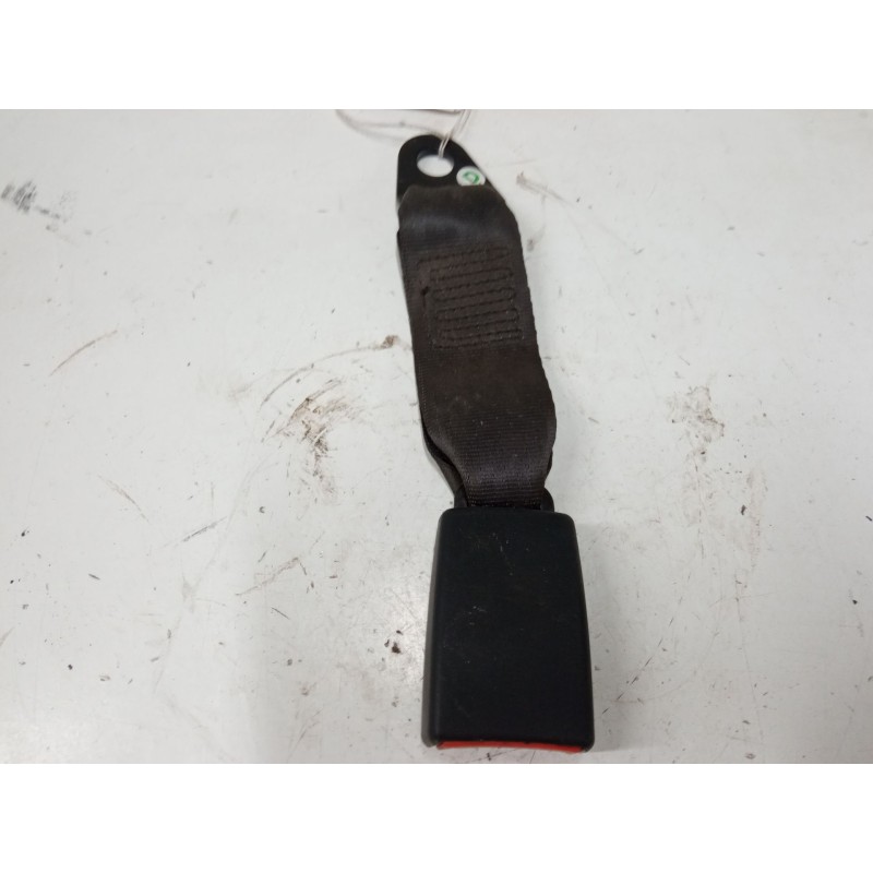 Recambio de anclaje cinturon trasero derecho para fiat doblo furgoneta/monovolumen (223_) 1.3 d multijet referencia OEM IAM   