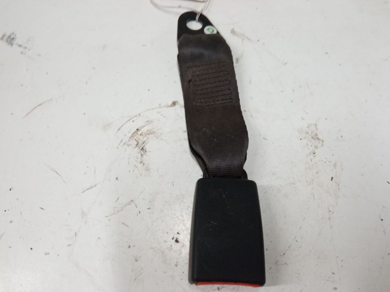 Recambio de anclaje cinturon trasero derecho para fiat doblo furgoneta/monovolumen (223_) 1.3 d multijet referencia OEM IAM   