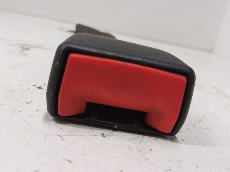 Recambio de anclaje cinturon trasero derecho para fiat doblo furgoneta/monovolumen (223_) 1.3 d multijet referencia OEM IAM   