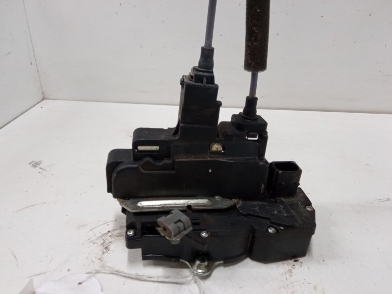 Recambio de cerradura puerta trasera izquierda para chevrolet captiva (c100, c140) 2.0 d 4wd referencia OEM IAM   
