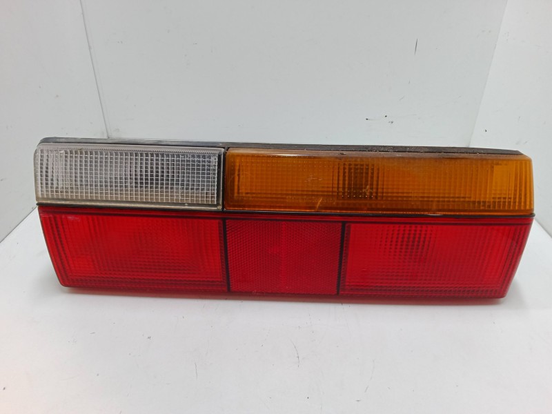 Recambio de piloto trasero derecho para volkswagen polo classic (86c, 80) 1.3 cat referencia OEM IAM   