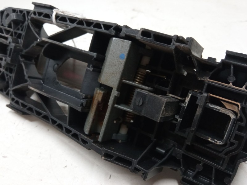 Recambio de maneta exterior puerta trasera izquierda para skoda rapid spaceback (nh1) 1.0 tsi referencia OEM IAM   