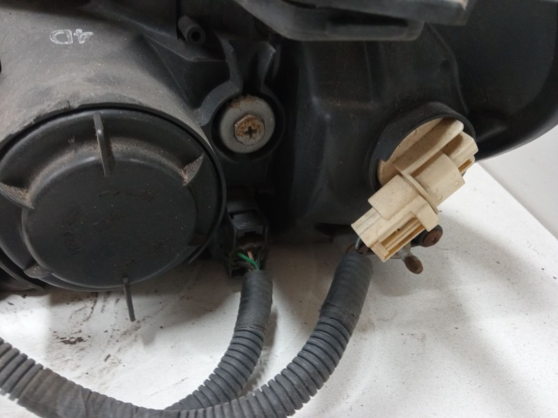 Recambio de faro derecho para chevrolet captiva (c100, c140) 2.4 4wd referencia OEM IAM   