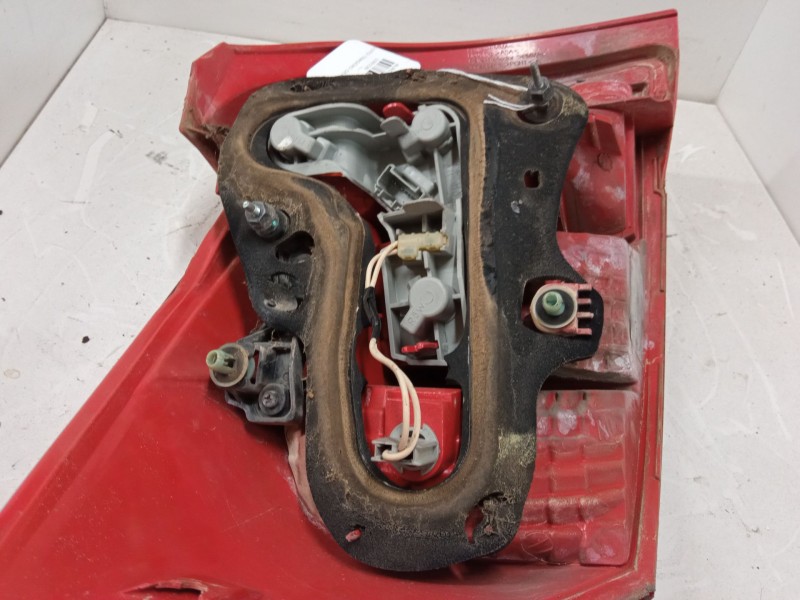 Recambio de piloto trasero derecho para toyota auris (_e15_) 1.4 d-4d (nde150_) referencia OEM IAM 815500238000  