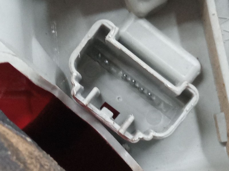 Recambio de piloto trasero derecho para toyota auris (_e15_) 1.4 d-4d (nde150_) referencia OEM IAM 815500238000  