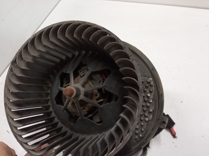 Recambio de motor calefaccion para seat leon (1p1) 1.9 tdi referencia OEM IAM   