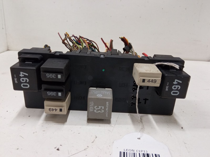 Recambio de bsi para seat leon (1p1) 1.9 tdi referencia OEM IAM 3C0937049D  