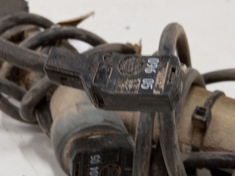 Recambio de anclaje cinturon delantero derecho para nissan primastar furgoneta (x83) 1.9 dci 100 referencia OEM IAM   