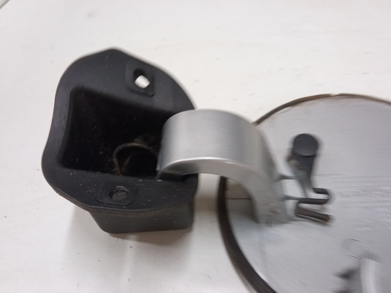 Recambio de tapa exterior combustible para chevrolet captiva (c100, c140) 2.4 4wd referencia OEM IAM   