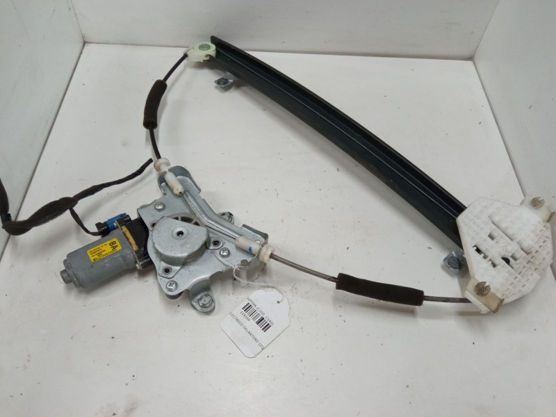 Recambio de elevalunas electrico delantero izquierdo para chevrolet captiva (c100, c140) 2.4 4wd referencia OEM IAM 25937973  