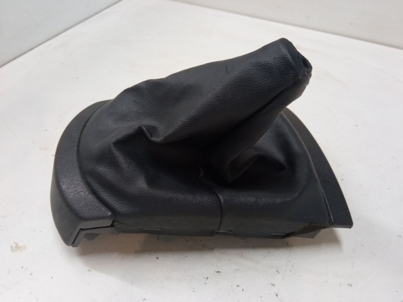 Recambio de funda palanca cambio para seat ibiza iii (6l1) 1.4 tdi referencia OEM IAM 6L0863279B  