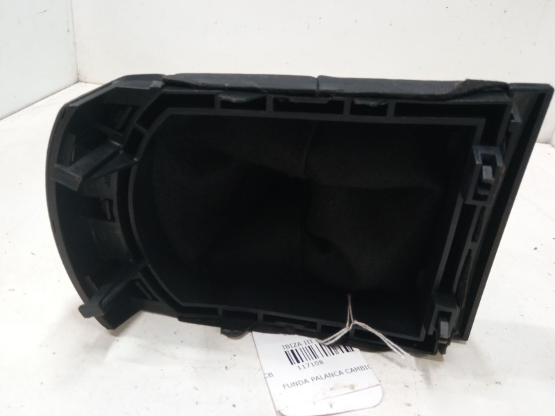 Recambio de funda palanca cambio para seat ibiza iii (6l1) 1.4 tdi referencia OEM IAM 6L0863279B  