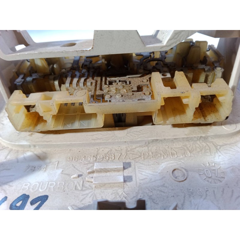 Recambio de luz interior delantera para citroën c4 i (lc_) 1.6 hdi referencia OEM IAM   