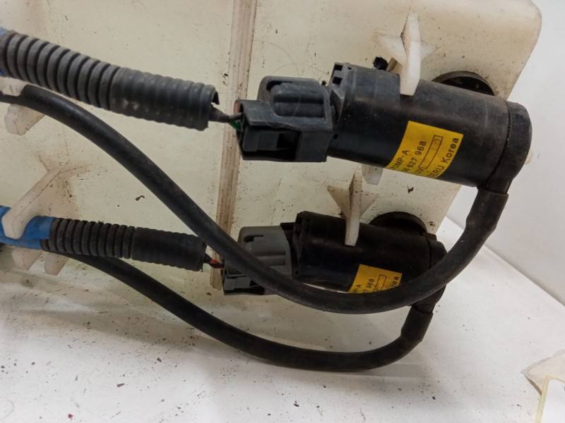 Recambio de deposito limpiaparabrisas para chevrolet captiva (c100, c140) 2.4 4wd referencia OEM IAM   