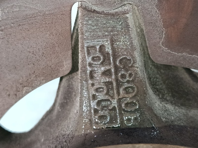 Recambio de mangueta delantera derecha para ford focus iii turnier 1.0 ecoboost referencia OEM IAM AV613K170  