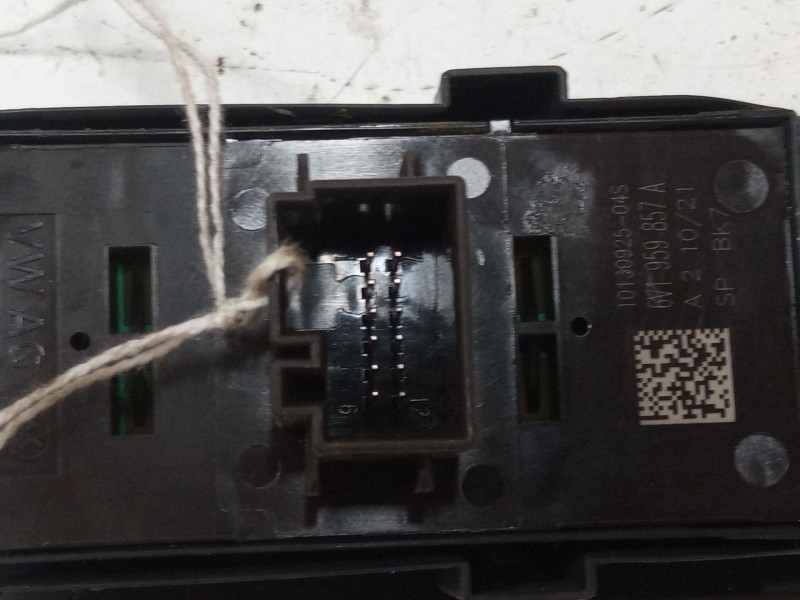 Recambio de mando elevalunas delantero izquierdo para skoda rapid spaceback (nh1) 1.0 tsi referencia OEM IAM 6V1959857A  