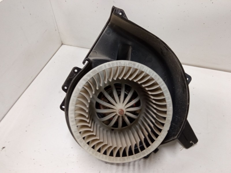 Recambio de motor calefaccion para skoda rapid spaceback (nh1) 1.0 tsi referencia OEM IAM   