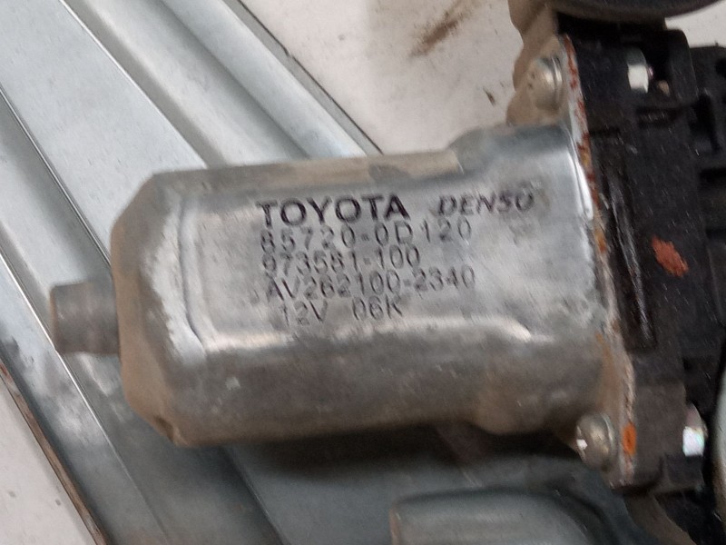 Recambio de elevalunas electrico trasero derecho para toyota auris (_e15_) 1.4 d-4d (nde150_) referencia OEM IAM 857200D120  