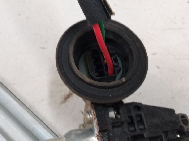 Recambio de elevalunas electrico trasero derecho para toyota auris (_e15_) 1.4 d-4d (nde150_) referencia OEM IAM 857200D120  