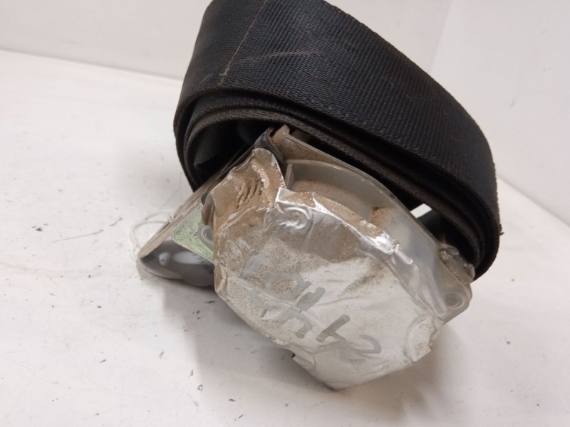 Recambio de cinturon seguridad trasero derecho para toyota auris (_e15_) 1.4 d-4d (nde150_) referencia OEM IAM   
