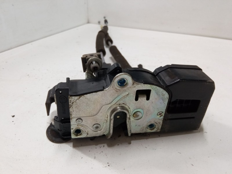 Recambio de cerradura puerta trasera izquierda para chevrolet captiva (c100, c140) 2.4 4wd referencia OEM IAM   