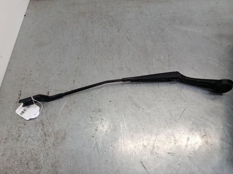 Recambio de brazo limpia delantero izquierdo para ford focus iii turnier 1.0 ecoboost referencia OEM IAM   