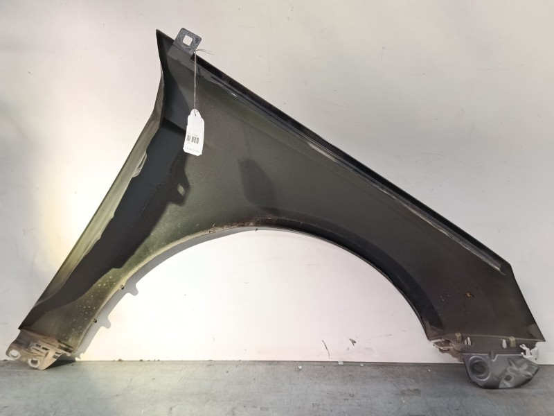 Recambio de aleta delantera izquierda para ford focus iii turnier 1.0 ecoboost referencia OEM IAM 2171302 PBM51A16008AG 