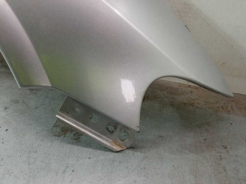 Recambio de aleta delantera derecha para opel vectra b (j96) 2.2 i 16v (f19) referencia OEM IAM   