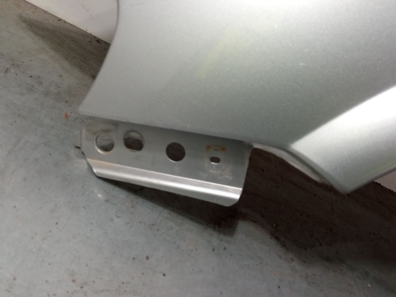 Recambio de aleta delantera izquierda para opel vectra b (j96) 2.2 i 16v (f19) referencia OEM IAM   