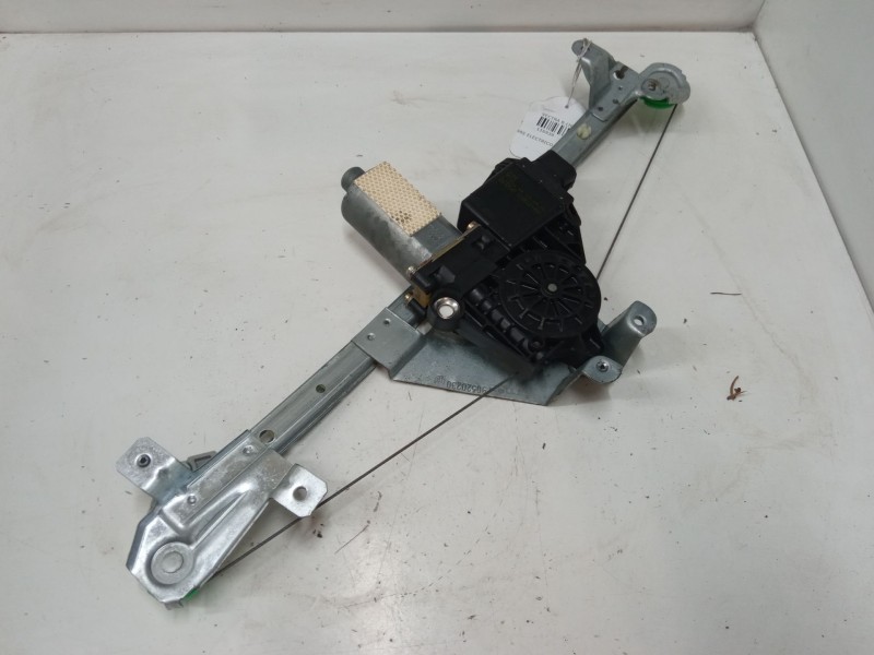 Recambio de elevalunas electrico trasero derecho para opel vectra b (j96) 2.2 i 16v (f19) referencia OEM IAM   