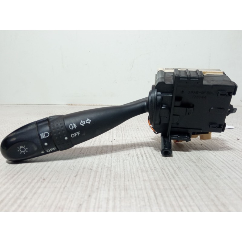 Recambio de mando de intermitencia para suzuki swift iii (mz, ez) 1.3 ddis (rs 413d) referencia OEM IAM 173744  