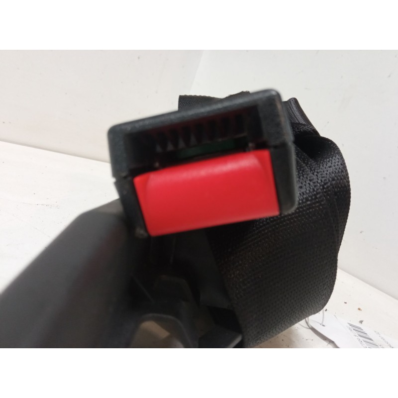 Recambio de anclaje cinturon trasero izquierdo para opel vectra b (j96) 2.2 i 16v (f19) referencia OEM IAM   